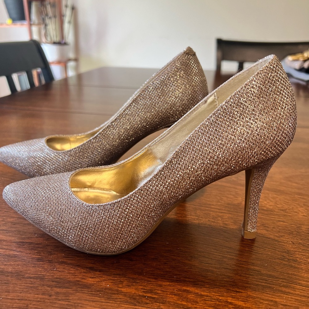 Gold Sparkly 3 inch heels size 6